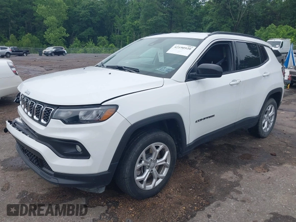 2024 Jeep Compass Latitude with VIN 3C4NJDBN5RT100534, listed as a IAAI auction lot 42190920 with 22,263 mi miles and . Bid and sale history available at carsss.com. Image 17.