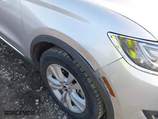 2016 Lincoln MKX Premiere with VIN 2LMTJ6JR4GBL62187, listed as a IAAI auction lot 41601593 with 94,566 mi miles. Bid and sale history available at carsss.com. Image 6.