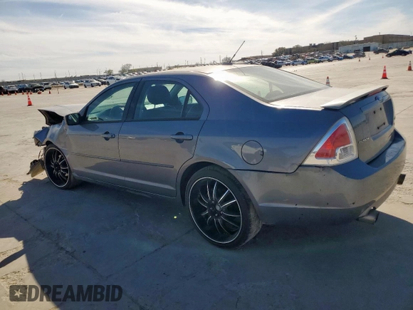 2007 Ford Fusion SE with VIN 3FAHP07187R227711, listed as a Copart auction lot 49618735 with 197,131 mi miles and Salvage Title. Bid and sale history available at carsss.com. Image 2.
