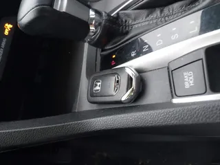 2017 Honda Civic Sedan EX-L with VIN 2HGFC1F74HH648624, listed as a IAAI auction lot 41556540 with 79,147 mi miles. Bid and sale history available at carsss.com. Image 11.