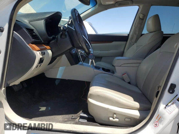 2014 Subaru Outback Limited with VIN 4S4BRBMC7E3284081, listed as a Copart auction lot 60576895 with 185,610 mi miles and Clean title. Bid and sale history available at DreamBid. Image 7.