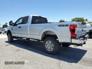 2019 Ford F-350 XL with VIN 1FT8X3BT0KEE13291, listed as a Copart auction lot 62368685 with 114,389 mi miles and Salvage title. Bid and sale history available at DreamBid. Image 2.