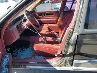 1989 Cadillac DeVille z VIN 1G6CD5151K4329443, wystawiony jako Copart lot #73939314 z przebiegiem 80 129 mil mil oraz Czysty tytuł • Clean title. Historia ofert i sprzedaży dostępna na DreamBid. Obrazek 7.