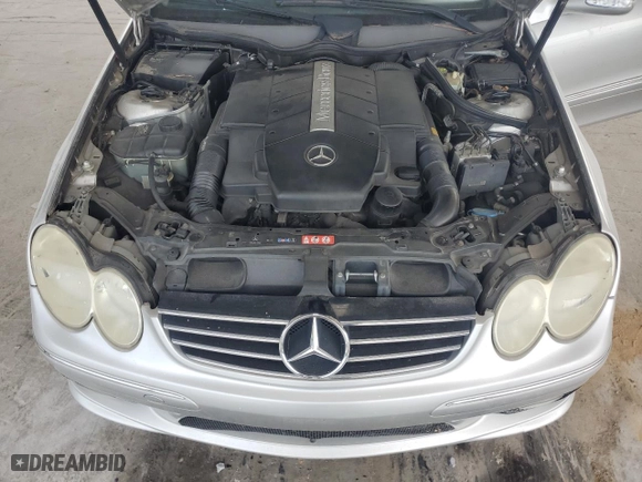 2005 Mercedes-Benz CLK-Class 5.0L with VIN WDBTK75J15F134472, listed as a Copart auction lot 68851484 with 121,031 mi miles and Clean Title. Bid and sale history available at carsss.com. Image 11.