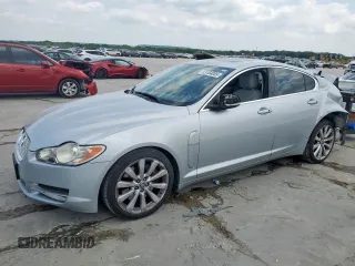 2011 Jaguar XF Premium z VIN SAJWA0GB1BLR82462, wystawiony jako Copart lot #53104085 z przebiegiem Nie podano mil oraz Szkoda całkowita • Salvage title. Historia ofert i sprzedaży dostępna na DreamBid. Obrazek 1.