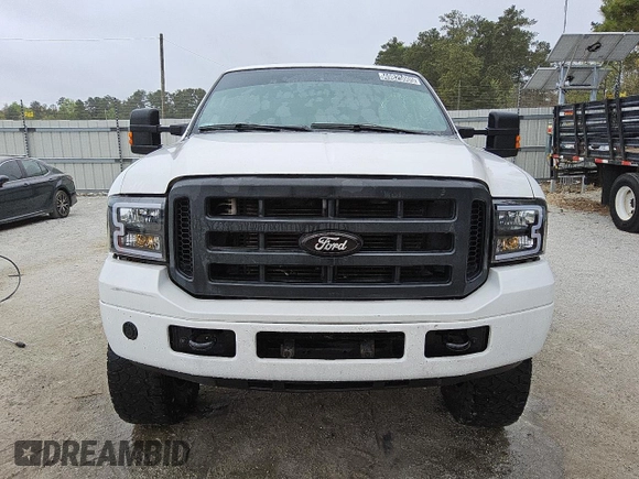 2007 Ford F-250 XL z VIN 1FTSW21P47EA83363, wystawiony jako Copart lot #49825005 z przebiegiem 160 460 mil mil oraz Czysty tytuł • Clean title. Historia ofert i sprzedaży dostępna na DreamBid. Obrazek 5.