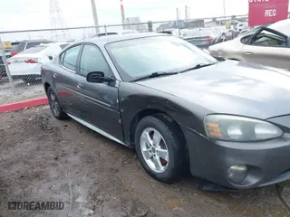 2005 Pontiac Grand Prix with VIN 2G2WP522851320815, listed as a IAAI auction lot 41660525 with 194,184 mi miles. Bid and sale history available at carsss.com. Image 6.