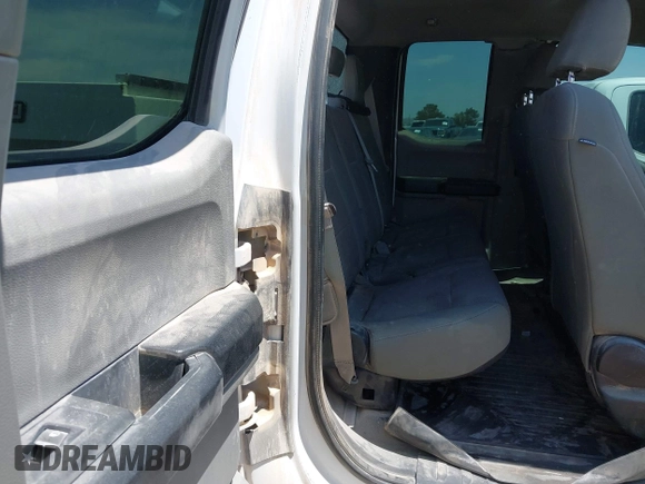 2017 Ford F-250 XLT with VIN 1FT7X2B61HEF18219, listed as a IAAI auction lot 42256823 with 174,381 mi miles and . Bid and sale history available at DreamBid. Image 8.