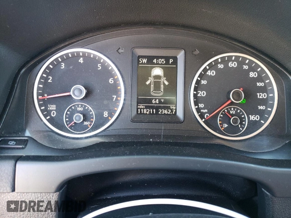 2012 Volkswagen Tiguan LE with VIN WVGAV7AX2CW580035, listed as a Copart auction lot 47297205 with 118,211 mi miles and Salvage title. Bid and sale history available at DreamBid. Image 9.