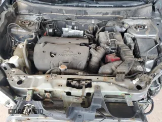2012 Mitsubishi Outlander SE with VIN JA4AR4AU4CZ009281, listed as a Copart auction lot 51175805 with 161,276 mi miles and Salvage title. Bid and sale history available at DreamBid. Image 12.