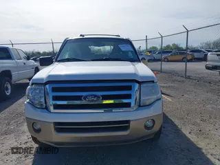 2011 Ford Expedition XLT с VIN 1FMJU1H58BEF02139, выставлен на аукционе IAAI как лот 42065356 с пробегом 144 103 миль миль и . История ставок и продаж доступна на DreamBid. Изображение 12.
