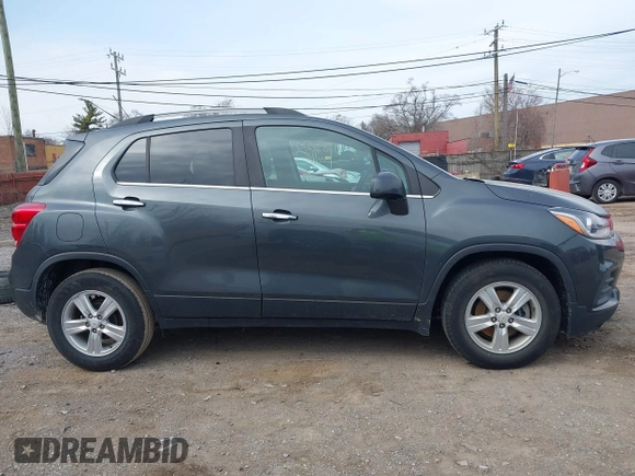 2018 Chevrolet Trax LT with VIN KL7CJLSB0JB722825, listed as a IAAI auction lot 41985225 with 58,021 mi miles and . Bid and sale history available at carsss.com. Image 13.