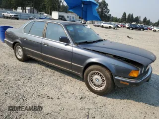 1994 BMW 7 Series z VIN WBAGD4329RDE68127, wystawiony jako Copart lot #70697044 z przebiegiem 179 943 mil mil oraz Czysty tytuł • Clean title. Historia ofert i sprzedaży dostępna na DreamBid. Obrazek 4.