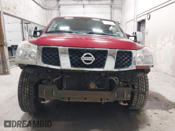 2007 Nissan Titan XE z VIN 1N6AA07B47N240963, wystawiony jako IAAI lot #42250635 z przebiegiem 117 178 mil mil oraz . Historia ofert i sprzedaży dostępna na DreamBid. Obrazek 12.