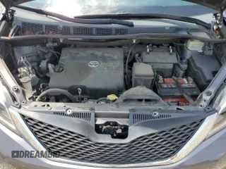 2016 Toyota Sienna SE z VIN 5TDXK3DC4GS720388, wystawiony jako Copart lot #60211685 z przebiegiem 191 729 mil mil oraz Szkoda całkowita • Salvage title. Historia ofert i sprzedaży dostępna na DreamBid. Obrazek 12.