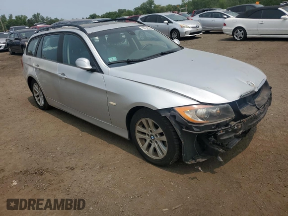 2006 BMW 3 Series 325xi with VIN WBAVT13536KW23228, listed as a Copart auction lot 58734625 with 163,661 mi miles and Salvage title. Bid and sale history available at DreamBid. Image 4.