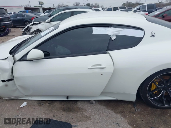 2013 Maserati GranTurismo Sport с VIN ZAM45VLAXD0067369, выставлен на аукционе IAAI как лот 41602093 с пробегом 55 080 миль миль и . История ставок и продаж доступна на DreamBid. Изображение 15.