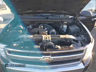 2009 Chevrolet Silverado 1500 with VIN 1GCEK24089Z112740, listed as a IAAI auction lot 40865985 with 209,446 mi miles and . Bid and sale history available at DreamBid. Image 10.