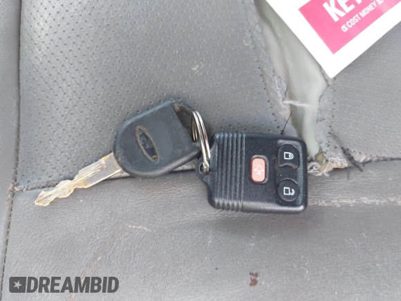 2004 Ford F-150 XLT с VIN 1FTPX14534KC07496, выставлен на аукционе IAAI как лот 42197284 с пробегом 295 293 миль миль и . История ставок и продаж доступна на DreamBid. Изображение 11.
