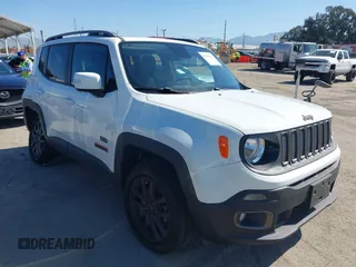 2016 Jeep Renegade Latitude with VIN ZACCJBBT6GPC98149, listed as a IAAI auction lot 42000433 with 62,733 mi miles. Bid and sale history available at carsss.com. Image 1.