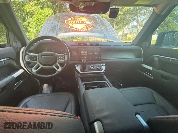 2022 Land Rover Defender S with VIN SALEJ7RX5N2063532, listed as a Copart auction lot 66183175 with 22,966 mi miles and Clean title. Bid and sale history available at DreamBid. Image 9.