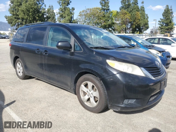 2013 Toyota Sienna LE AAS with VIN 5TDKK3DCXDS337125, listed as a Copart auction lot 51700215 with 235,782 mi miles and Clean Title. Bid and sale history available at carsss.com. Image 4.