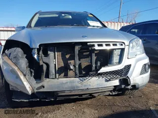 2010 Mercedes-Benz M-Class ML 350 with VIN 4JGBB8GBXAA559135, listed as a IAAI auction lot 41422566 with 195,065 mi miles. Bid and sale history available at carsss.com. Image 6.