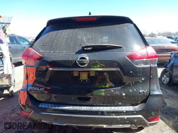 2020 Nissan Rogue SV with VIN JN8AT2MT9LW012214, listed as a IAAI auction lot 41646772 with 32,507 mi miles and . Bid and sale history available at carsss.com. Image 17.