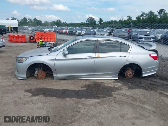 2013 Honda Accord EX z VIN 1HGCR2F73DA162760, wystawiony jako IAAI lot #42473307 z przebiegiem Nie podano mil oraz . Historia ofert i sprzedaży dostępna na DreamBid. Obrazek 14.