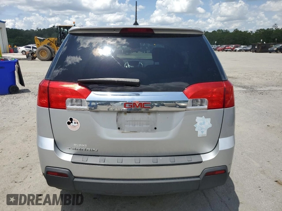 2013 GMC Terrain SLE z VIN 2GKALMEK7D6179040, wystawiony jako Copart lot #60856325 z przebiegiem 79 948 mil mil oraz Czysty tytuł • Clean title. Historia ofert i sprzedaży dostępna na DreamBid. Obrazek 6.