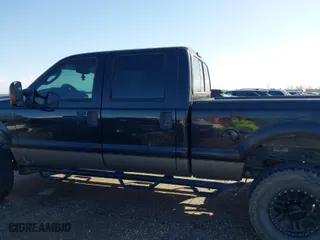 2005 Ford Super Duty F-250 XL with VIN 1FTSW21P85EB34151, listed as a IAAI auction lot 41712382 with 201,481 mi miles. Bid and sale history available at carsss.com. Image 14.