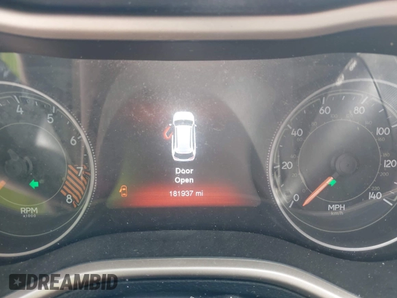 2015 Jeep Cherokee Limited with VIN 1C4PJLDS8FW566065, listed as a IAAI auction lot 42032563 with 181,937 mi miles and . Bid and sale history available at DreamBid. Image 7.