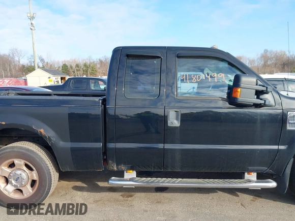 2008 Ford Super Duty F-250 SRW XL with VIN 1FTNX20528EB93338, listed as a IAAI auction lot 41801499 with 232,046 mi miles. Bid and sale history available at carsss.com. Image 13.