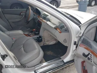 2003 Mercedes-Benz S-Class 4.3L with VIN WDBNG70J83A318268, listed as a IAAI auction lot 41380963 with 243,734 mi miles. Bid and sale history available at carsss.com. Image 5.