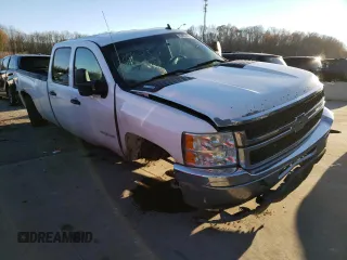 2012 Chevrolet Silverado 3500HD Work Truck with VIN 1GC4KZC81CF120568, listed as a Copart auction lot 83803474 with 206,252 mi miles and Salvage Title. Bid and sale history available at carsss.com. Image 4.