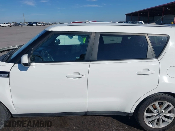 2018 Kia Soul + with VIN KNDJP3A50J7603244, listed as a IAAI auction lot 41670375 with 121,528 mi miles. Bid and sale history available at carsss.com. Image 14.