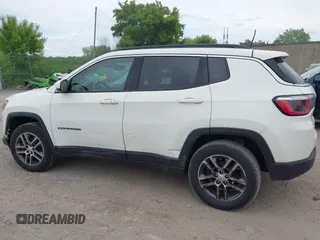 2017 Jeep Compass Latitude с VIN 3C4NJDBB4HT620633, выставлен на аукционе IAAI как лот 42351841 с пробегом 82 622 миль миль и . История ставок и продаж доступна на DreamBid. Изображение 14.