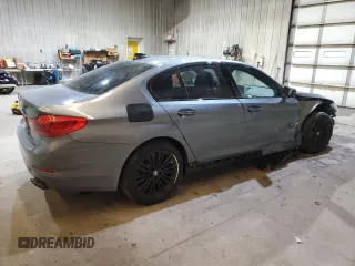2019 BMW 5 Series 540i xDrive with VIN WBAJE7C55KWW05568, listed as a Copart auction lot 42807505 with 58,611 mi miles and Salvage Title. Bid and sale history available at carsss.com. Image 3.