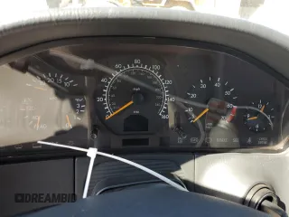 1998 Mercedes-Benz S 320/430/500 z VIN WDBGA51G9WA400659, wystawiony jako Copart lot #66512954 z przebiegiem Nie podano mil oraz Szkoda całkowita • Salvage title. Historia ofert i sprzedaży dostępna na DreamBid. Obrazek 9.