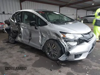 2015 Honda Fit EX-L with VIN 3HGGK5H82FM702649, listed as a IAAI auction lot 40931610 with 55,441 mi miles. Bid and sale history available at carsss.com. Image 1.