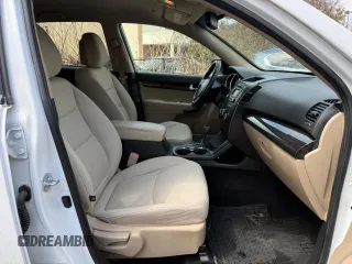 2013 Kia Sorento LX with VIN 5XYKT4A27DG420670, listed as a Copart auction lot 54378555 with 171,229 mi miles and Clean Title. Bid and sale history available at carsss.com. Image 5.