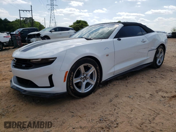 2019 Chevrolet Camaro 1LT z VIN 1G1FB3DS0K0145777, wystawiony jako Copart lot #54834595 z przebiegiem 68 533 mil mil oraz Szkoda całkowita • Salvage title. Historia ofert i sprzedaży dostępna na DreamBid. Obrazek 1.