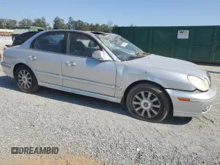2004 Hyundai Sonata GLS with VIN KMHWF35H04A052801, listed as a Copart auction lot 75386264 with 166,758 mi miles and Salvage Title. Bid and sale history available at carsss.com. Image 4.