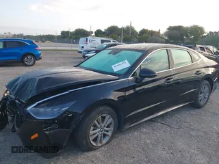 2023 Hyundai Sonata SEL z VIN KMHL64JA6PA304444, wystawiony jako IAAI lot #41984491 z przebiegiem 22 110 mil mil oraz . Historia ofert i sprzedaży dostępna na DreamBid. Obrazek 2.