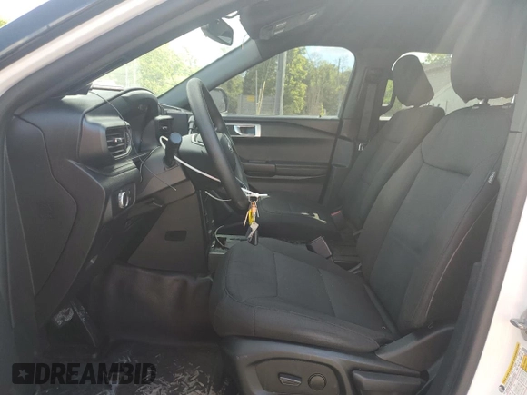 2020 Ford Police Interceptor Utility z VIN 1FM5K8AB5LGC36018, wystawiony jako Copart lot #56076965 z przebiegiem 43 525 mil mil oraz Czysty tytuł • Clean title. Historia ofert i sprzedaży dostępna na DreamBid. Obrazek 7.