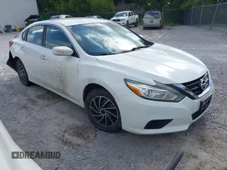 2016 Nissan Altima S z VIN 1N4AL3AP8GN327970, wystawiony jako IAAI lot #42433772 z przebiegiem 166 483 mil mil oraz . Historia ofert i sprzedaży dostępna na DreamBid. Obrazek 1.