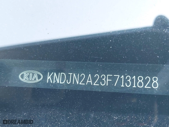 2015 Kia Soul with VIN KNDJN2A23F7131828, listed as a IAAI auction lot 41945277 with 150,000 mi miles. Bid and sale history available at carsss.com. Image 9.
