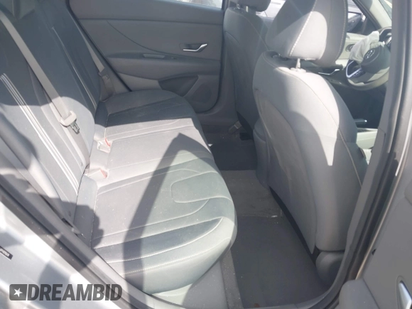 2023 Hyundai Elantra SEL z VIN 5NPLM4AG8PH090614, wystawiony jako IAAI lot #42611835 z przebiegiem 37 644 mil mil oraz . Historia ofert i sprzedaży dostępna na DreamBid. Obrazek 8.
