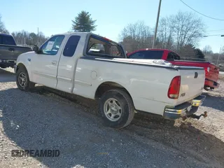 1998 Ford F-150 XL with VIN 1FTRX17L8WNB44884, listed as a IAAI auction lot 41663663 with 121,635 mi miles and . Bid and sale history available at DreamBid. Image 3.
