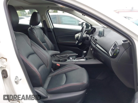 2016 Mazda 3 i Grand Touring z VIN 3MZBM1X78GM265081, wystawiony jako IAAI lot #42108064 z przebiegiem 38 633 mil mil oraz . Historia ofert i sprzedaży dostępna na DreamBid. Obrazek 5.